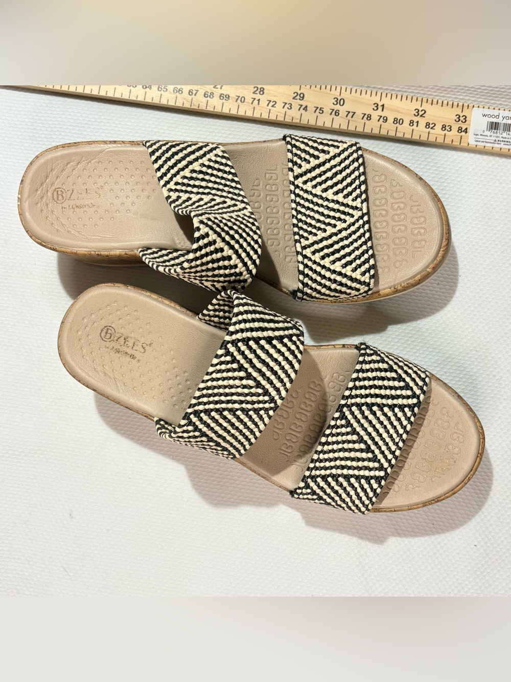 Bzees Black & Cream Patterned Double-Strap Slide Sandals